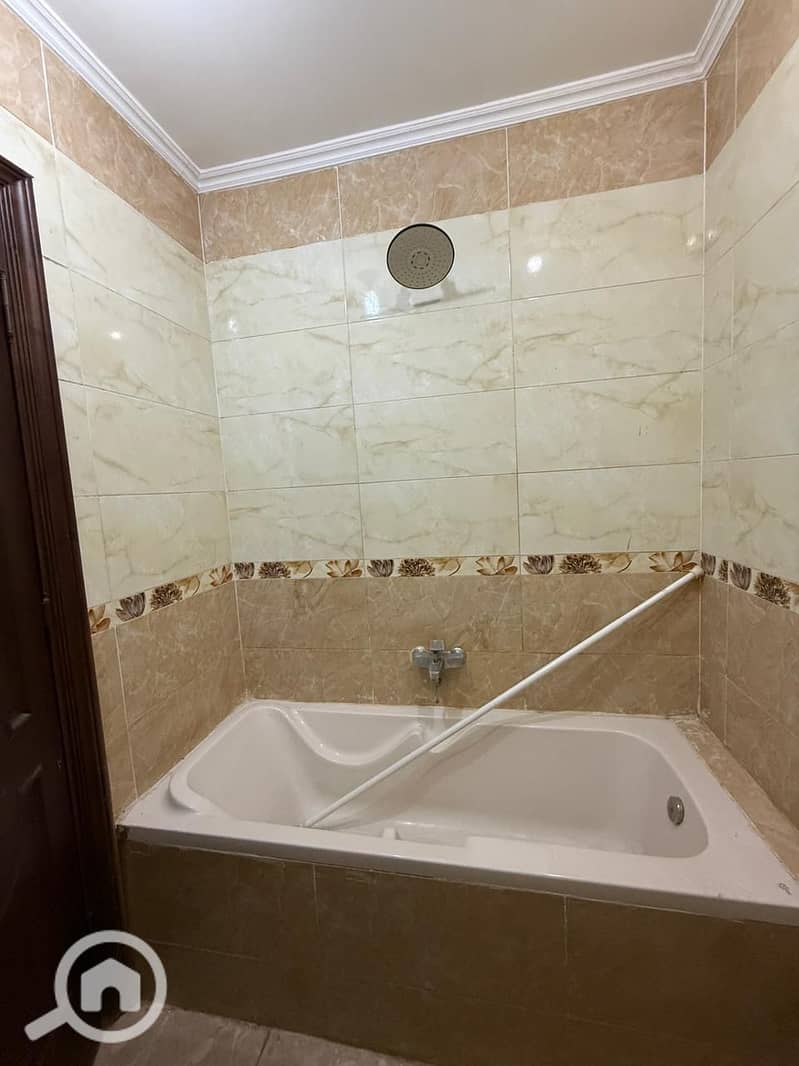 7 0ddaf38e-59bd-4c54-bfc2-4fdcd54f82f3. jpeg