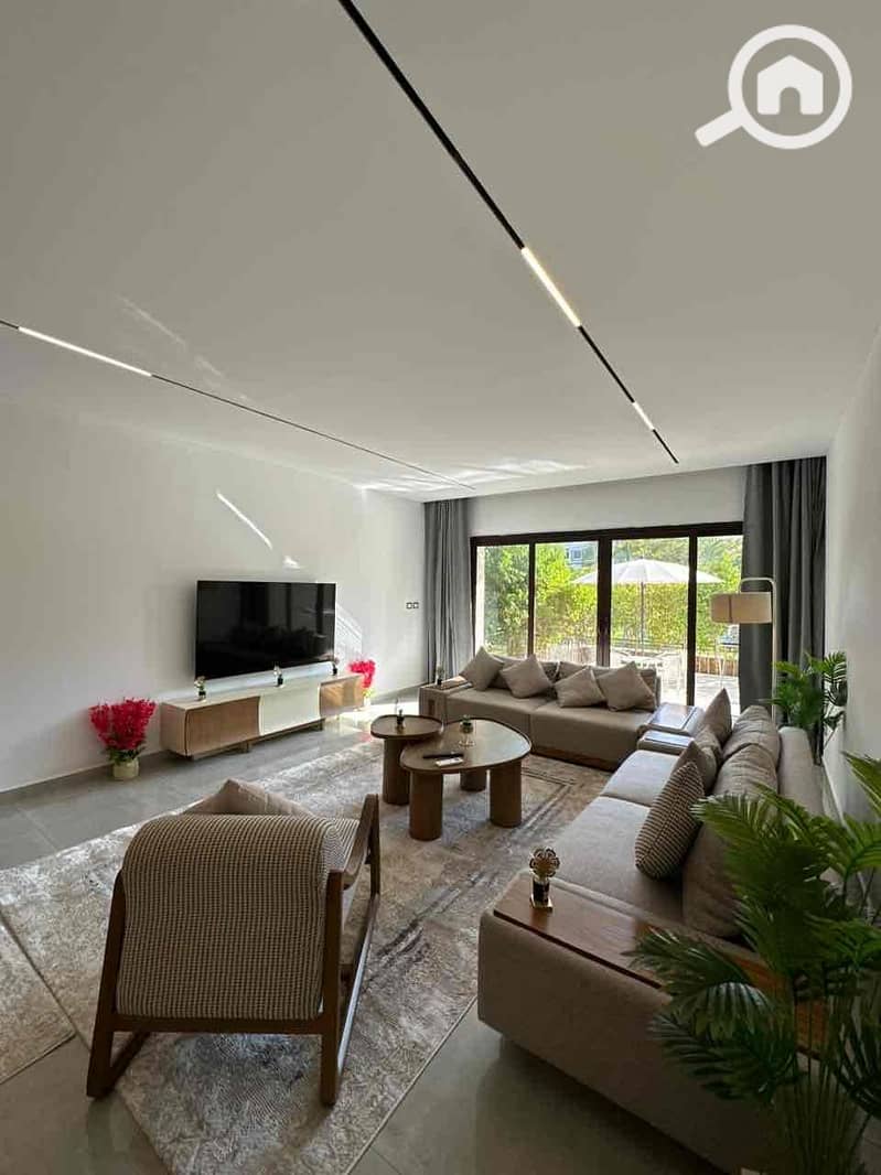 5 fedb0812-8a15-4fb9-8441-32390eb61994. jpg