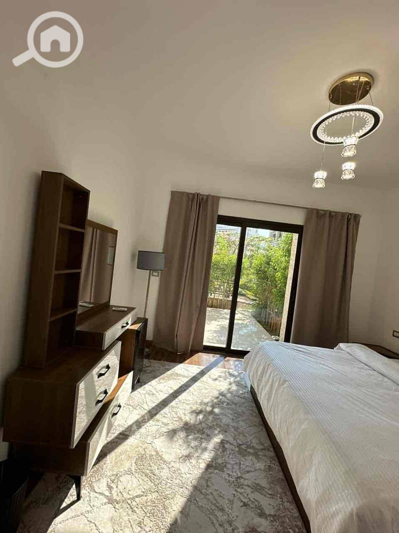 11 b3f9604d-7051-4597-b263-9d5b7e04ad23. jpg