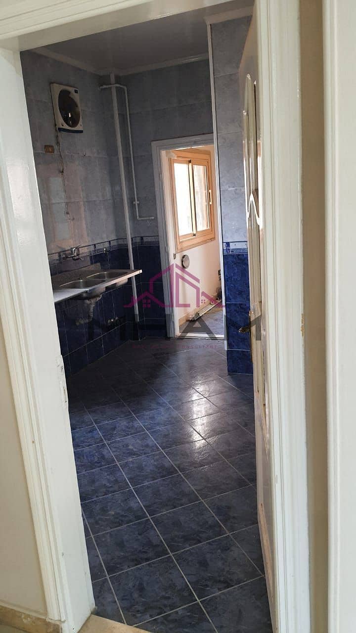 7 photo_5970004370101308502_y. jpg