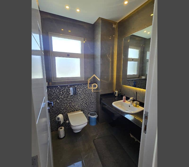 10 WhatsApp Image 2025-12-21 at 11.04. 05 PM. jpg