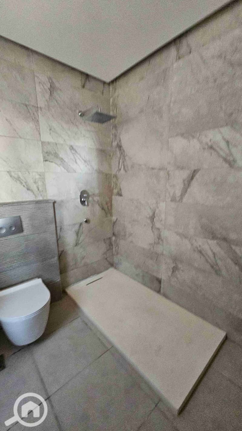 10 20251215_161956. jpg