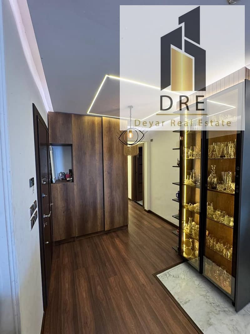 9 332a113a-8631-43c6-8365-ab436c15f6e0. jpg