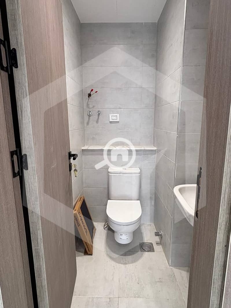 5 Central Avenue 5. jpg