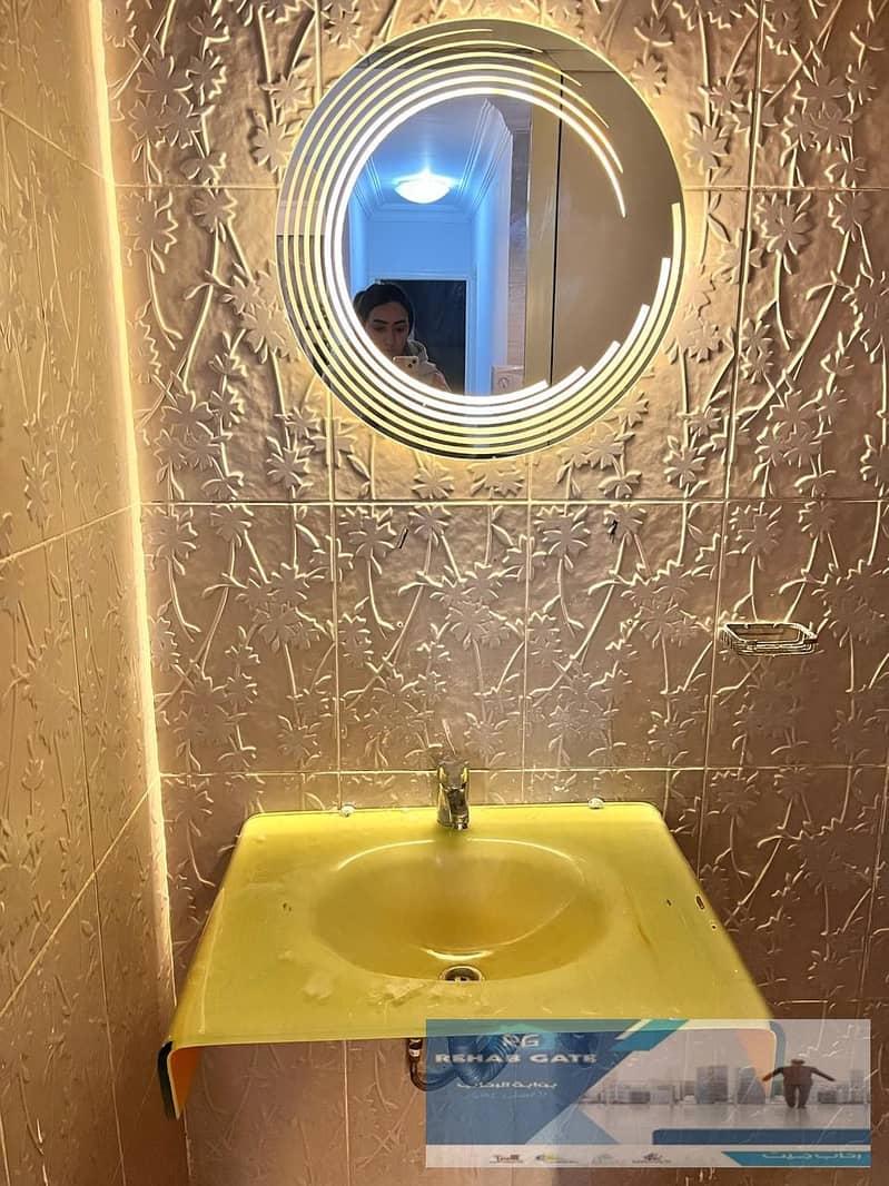 18 a7e5b8fe-2379-45a9-b2ec-3abff65a2342. jpg