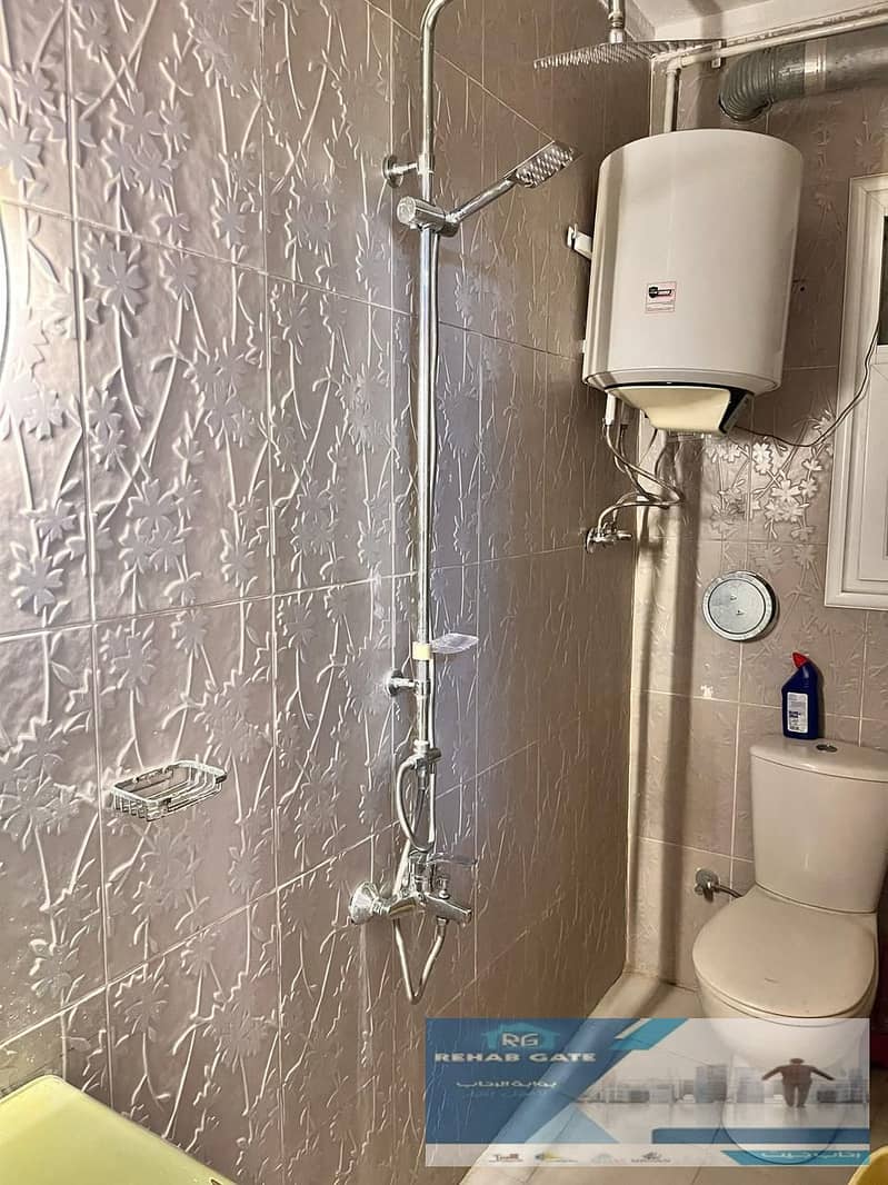 24 c56eec0a-e0af-453a-8c1e-408c1ed93a8d. jpg