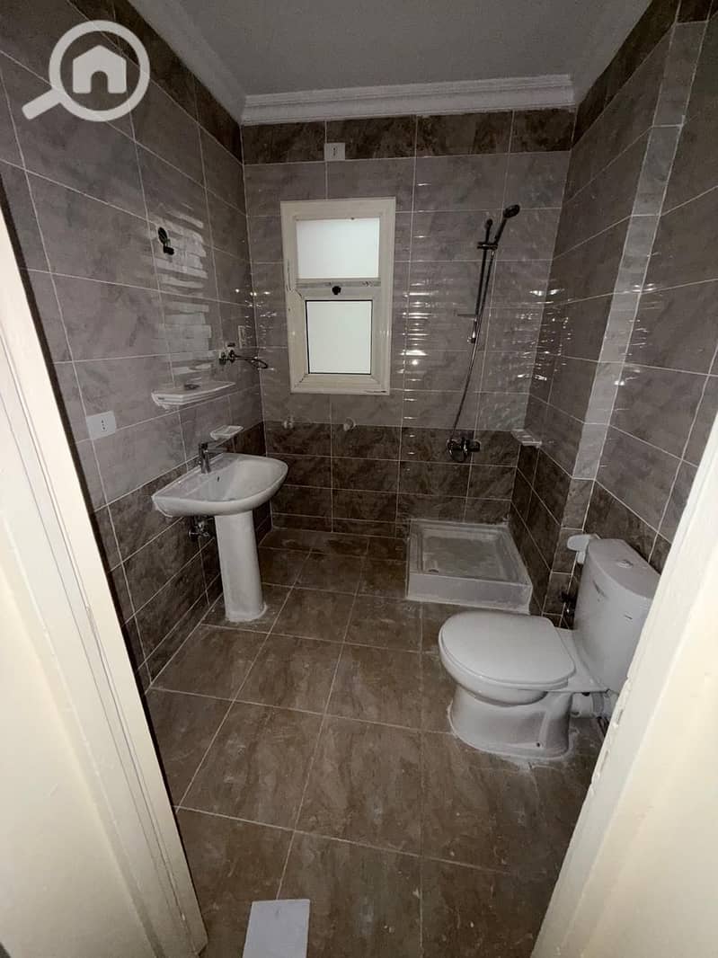 4 1b944496-d0cf-4eff-87a7-fdd3de4b5aab. jpg