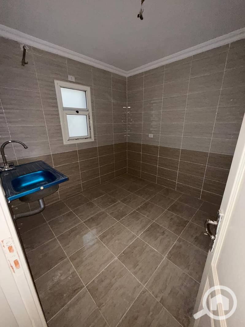 5 57adb4eb-ebf2-4323-8178-462e51fd9114. jpg