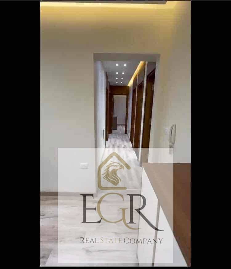 10 d41c8b6f-4637-40d1-a284-9f065ce48919. jpg