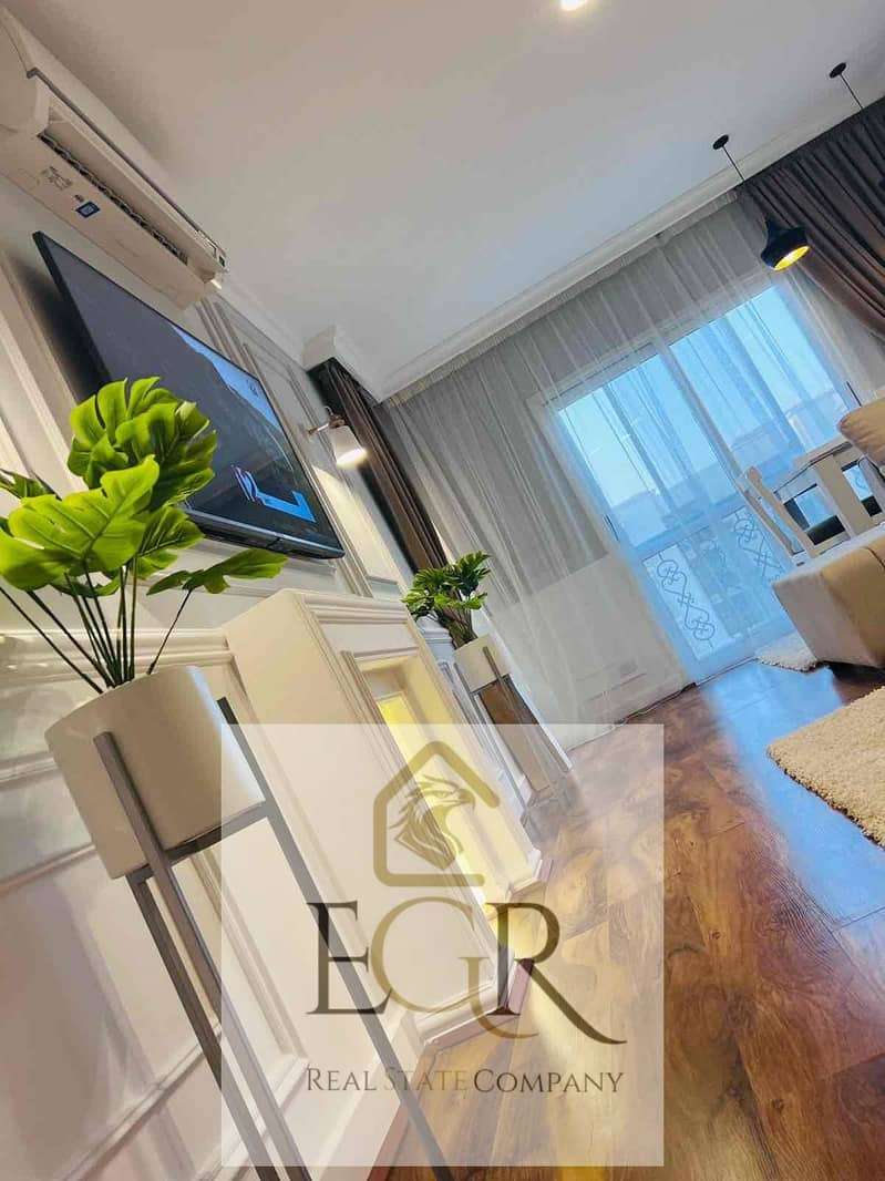 14 4a7077eb-4d7a-4b16-b16b-671a1a5f25dd. jpg