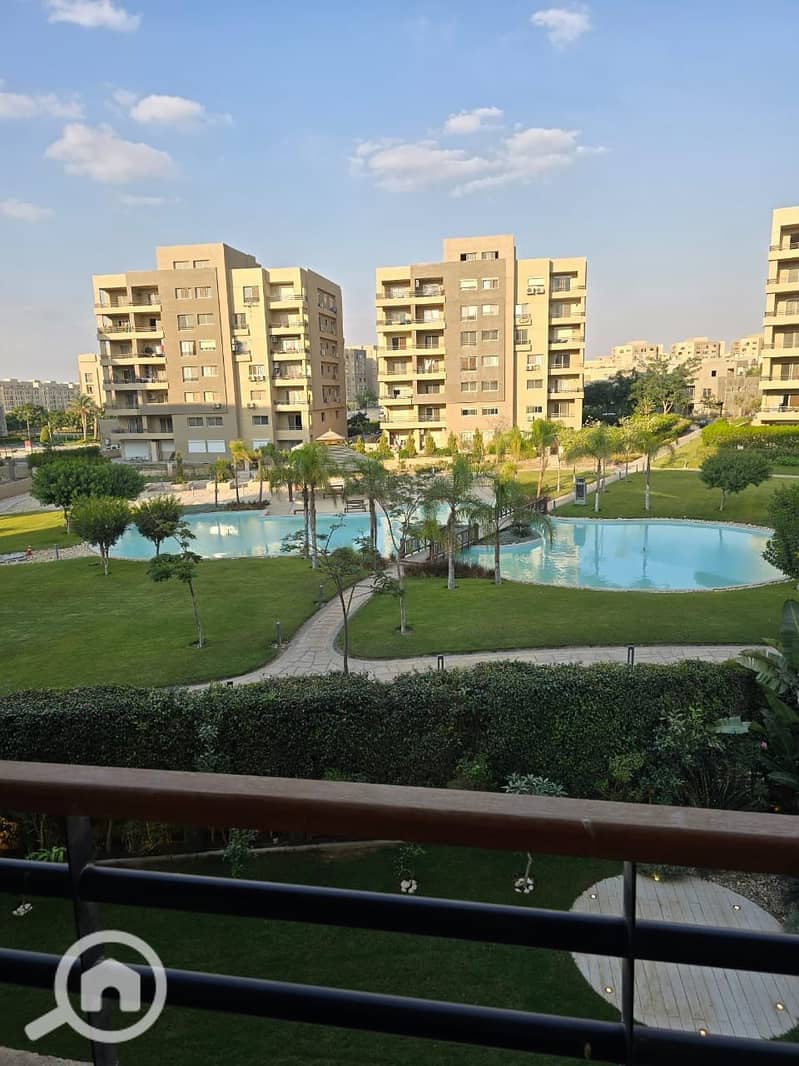 10 b976b3d1-541a-4918-bc19-ab600a01b3ca. jpeg