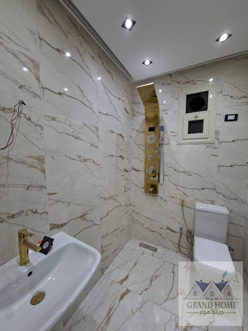 3 034bd47f-1bba-4654-8334-3a67e088e8b8. jpg