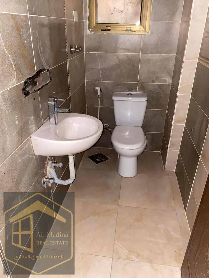 8 cbf6a928-aef3-43ca-9918-ea8db7059d03. jpg