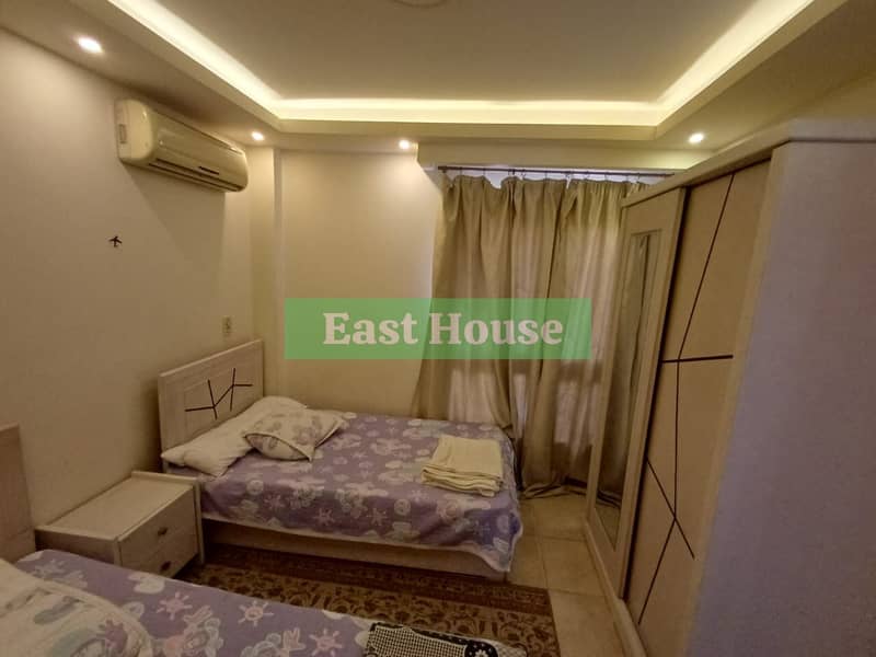 8 e8a2cbb7-1b58-4892-9131-2a62e910c65f. jpg