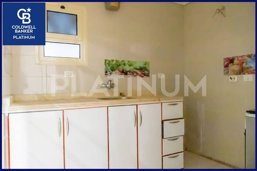 11 IMG_9629 copy. JPG