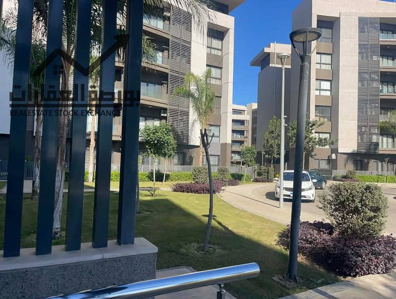 10 a46029ae-2734-49b3-a563-c064597f59c2. jpg