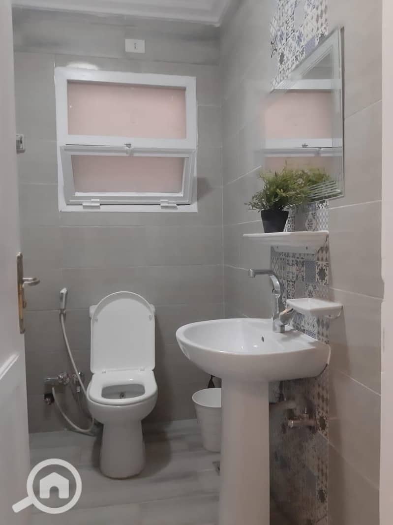 5 1b5bac09-dd3e-451e-a846-f5f97b1a33b8. jpg