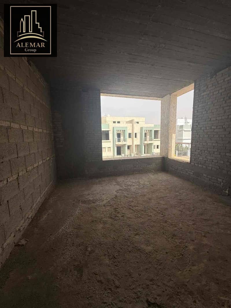 2 96b2eefe-4494-40c0-af58-55e5b02c327c. jpg