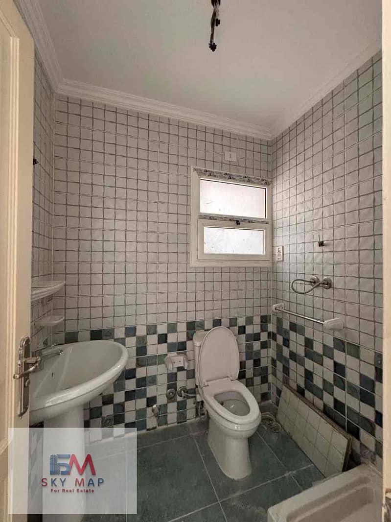 2 843f94ee-6969-489d-9eb1-55e67a056a6a. jpg