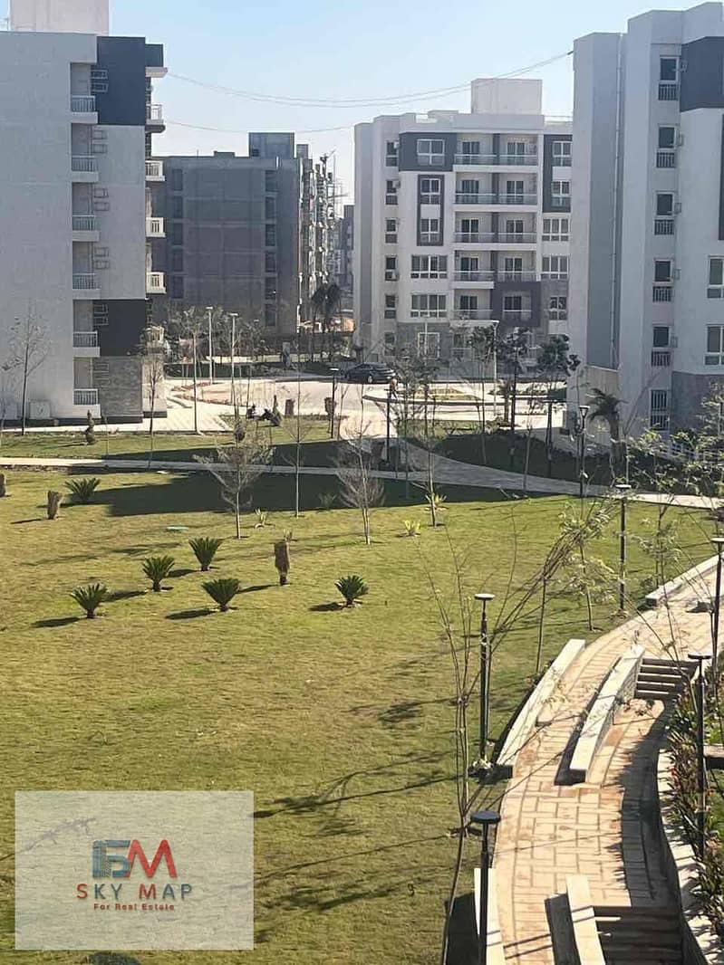 6 819b7575-174b-4607-bf87-c1fe0ab01a5b. jpg