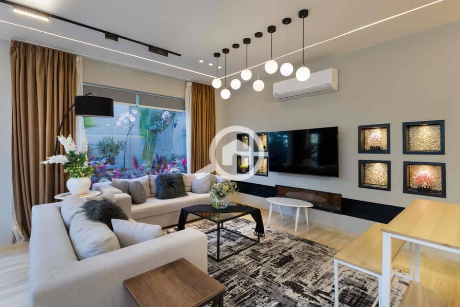 3 2b2dadb4-d8fa-4f2c-ac04-34e8d3e7cd71. jpg