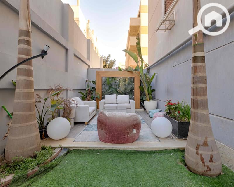 9 9ac84f79-757d-45fe-8d11-f862c183504a. jpg