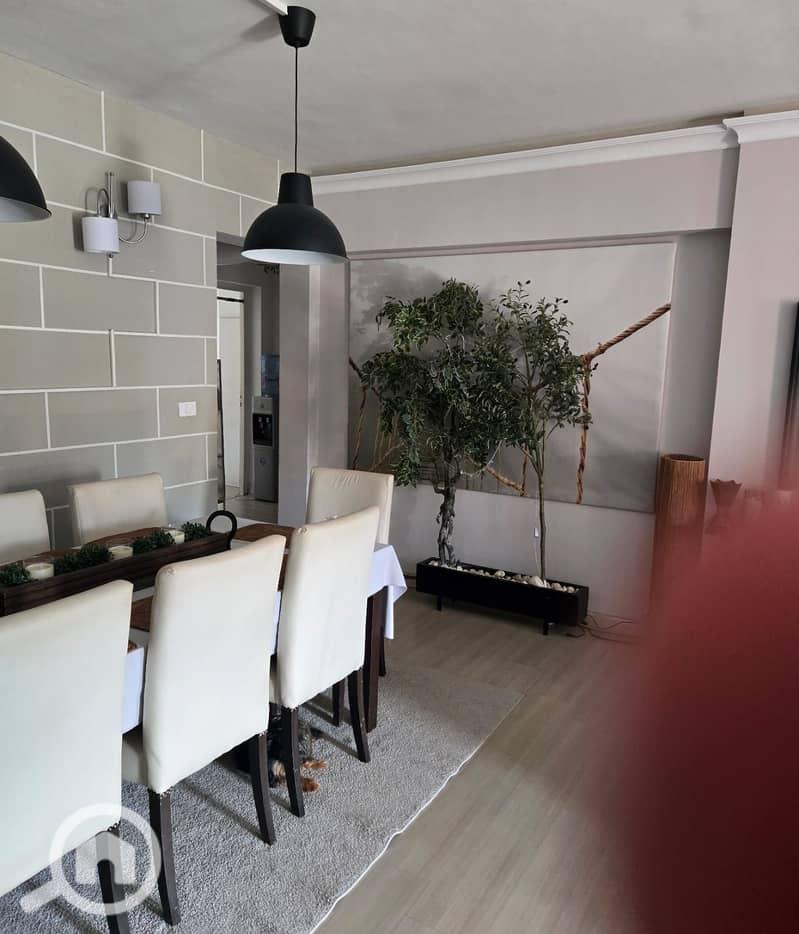 4 121aa716-3e58-4a26-a7f2-7b66a2f88796. jpeg