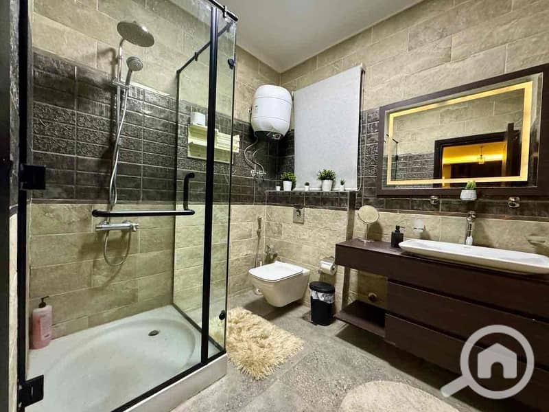 11 dce6d66a-bed9-4924-a829-7c81619f9b36. jpg