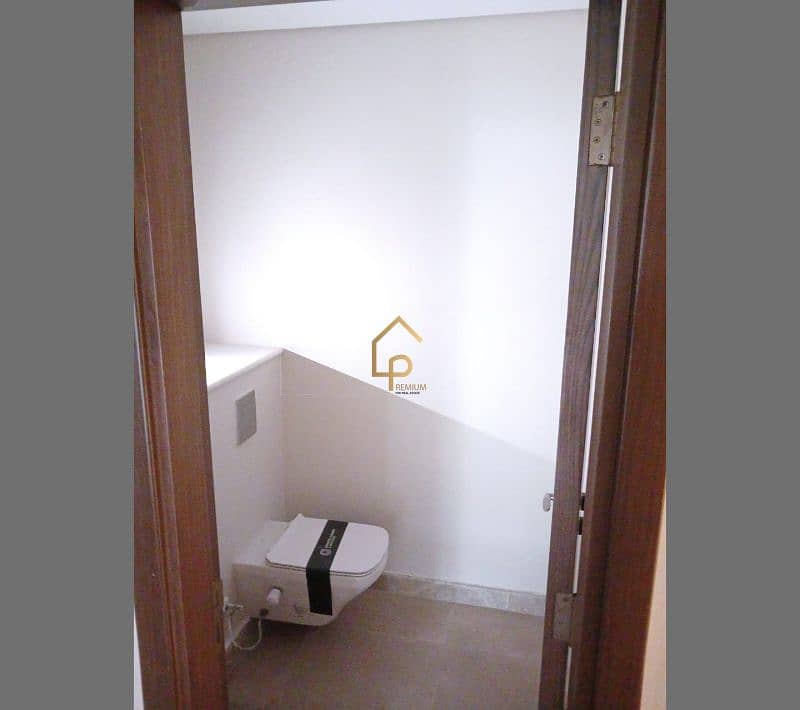 9 WhatsApp Image 2025-12-17 at 6.19. 11 PM. jpg