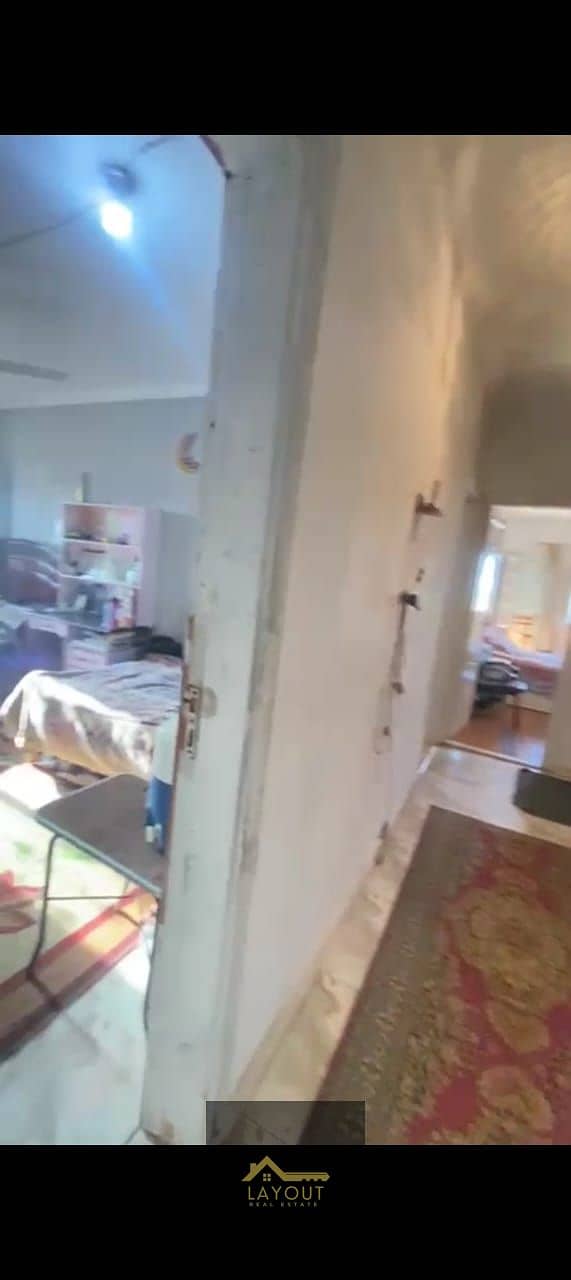 7 a6cec24a-0a83-4f60-9aac-46404ec33100. jpg