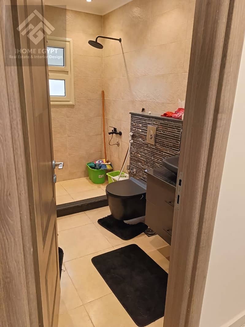 4 4a03b633-89ec-4099-928c-0c227f028d01. jpg