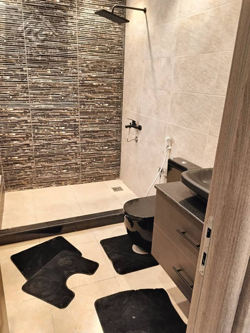 11 758057ca-4d3c-478c-afde-c3713b42fc8c. jpg