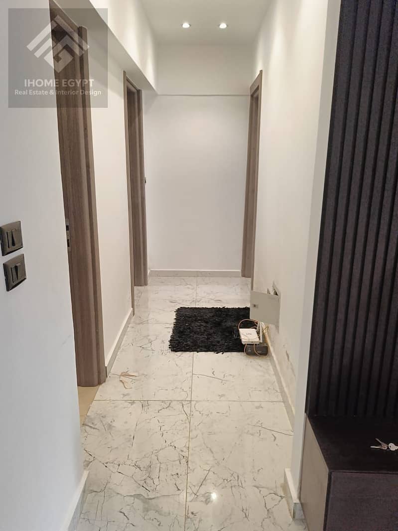 19 ef9c5fae-82d7-4b92-b41c-4239fb268258. jpg