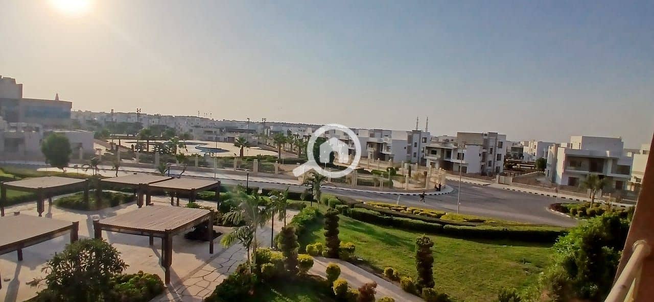 2 da6f20dc-047e-45b4-8b76-95e2a2c431e5. jpeg