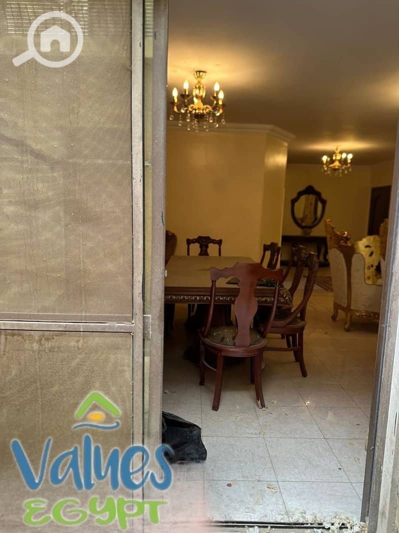 8 f494758e-32fe-4f35-8366-55328ede5283. jpeg