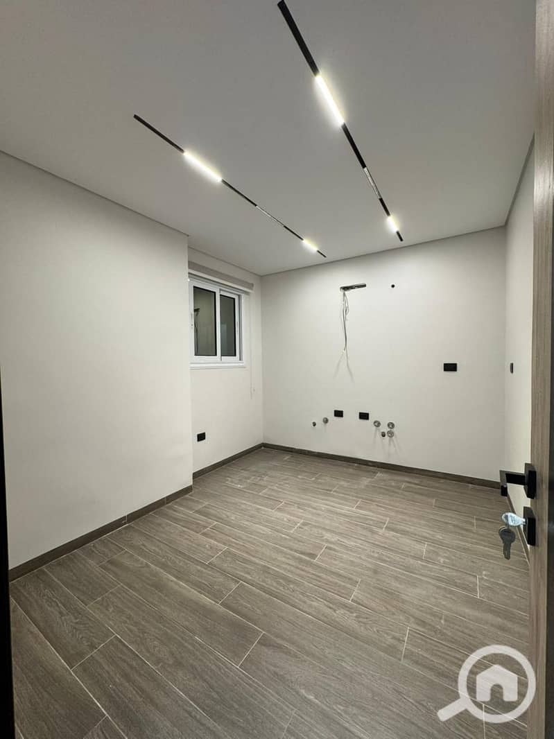 8 185new                                                                                                                     . jpeg