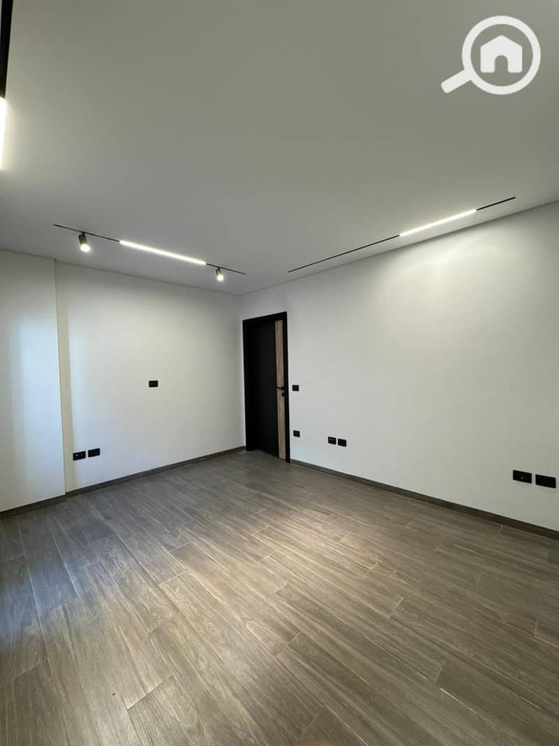 14 185new                         . jpeg