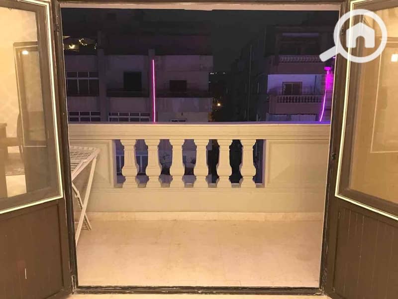 2 d979ac0e-7eb8-4f16-98ad-0fb98d4f6baa. jpg