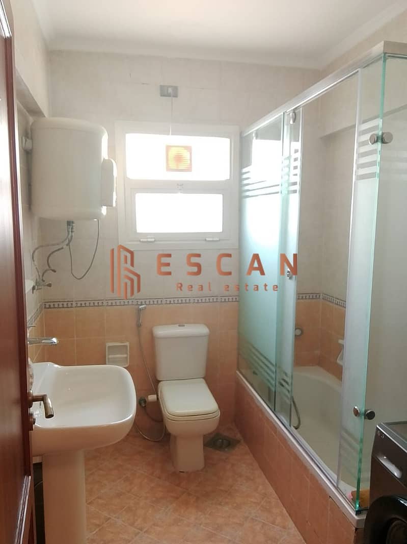 10 WhatsApp Image 2025-08-24 at 13.49. 22_ec03e4a7. jpg