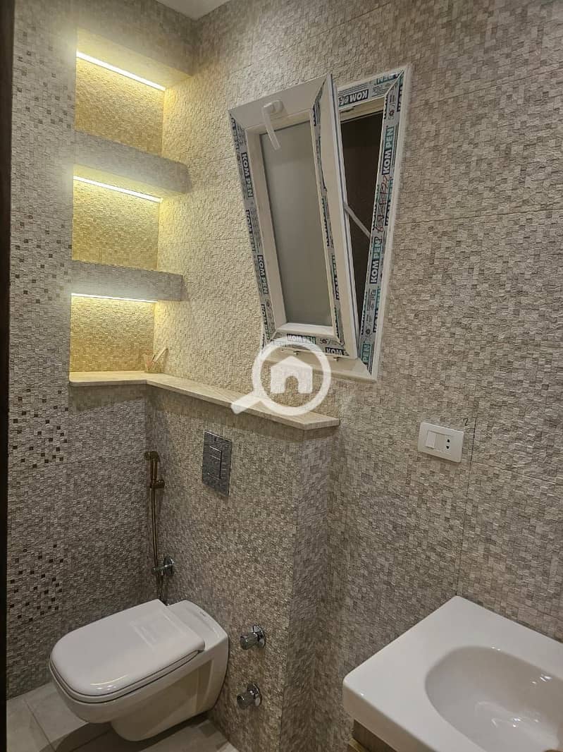 7 WhatsApp Image 2025-12-25 at 12.42. 03 PM (1). jpeg