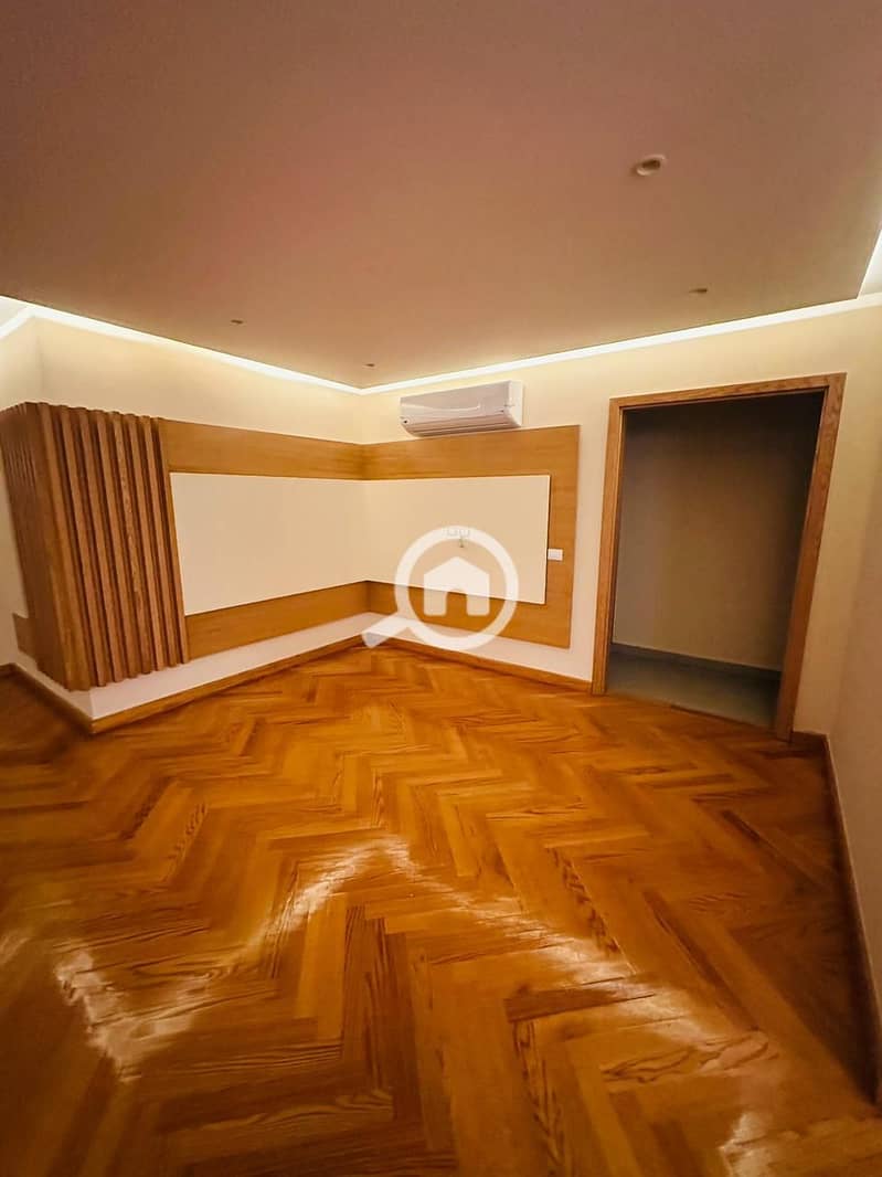 8 WhatsApp Image 2025-08-28 at 2.40. 06 PM. jpeg