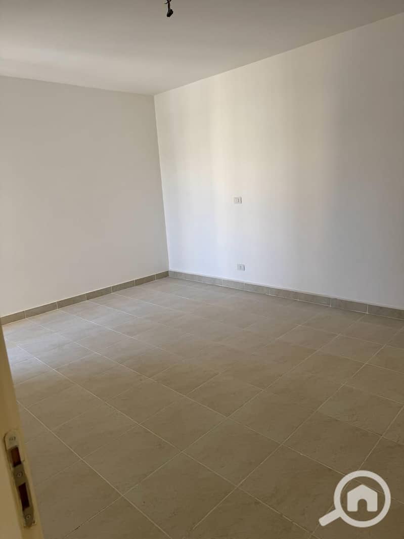 6 ca42c498-b5fd-4e5b-a2df-52a1ec965db1. jpeg