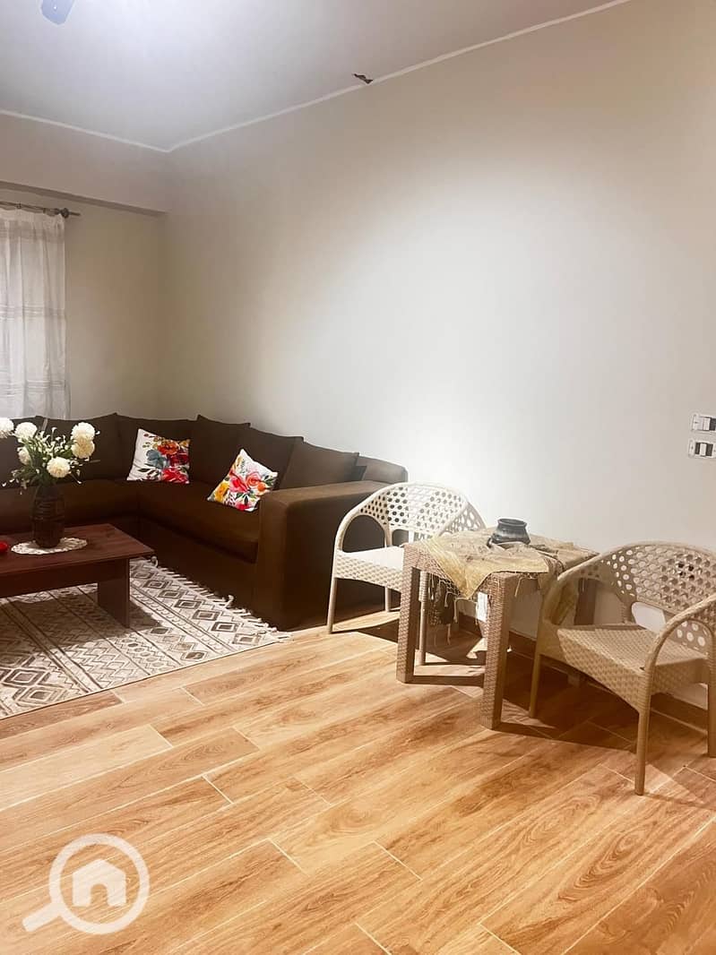 2 06539d97-2601-4074-b64f-0e902aa2fc28. jpg