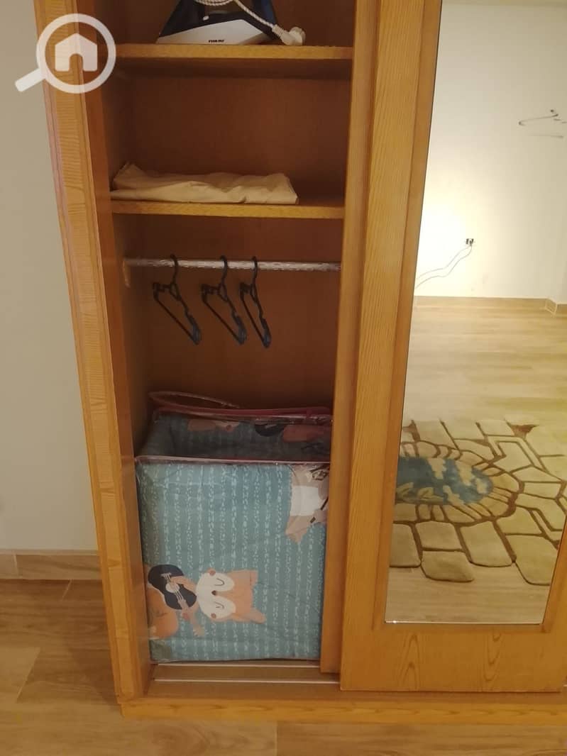 8 8d6f78db-6a7a-4d1b-a919-146a996e87f8. jpg