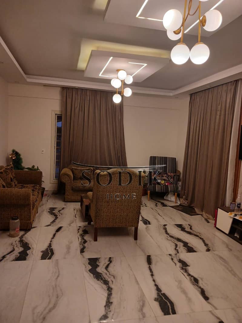 4 9651a959-ca99-48cf-a1b6-b45f84747e7f. jpg