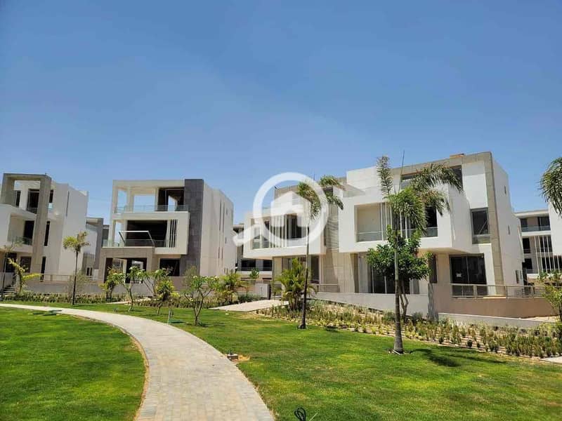 2 6ed741e6-c2cc-455d-8f80-2329e02b5bc1. jpg