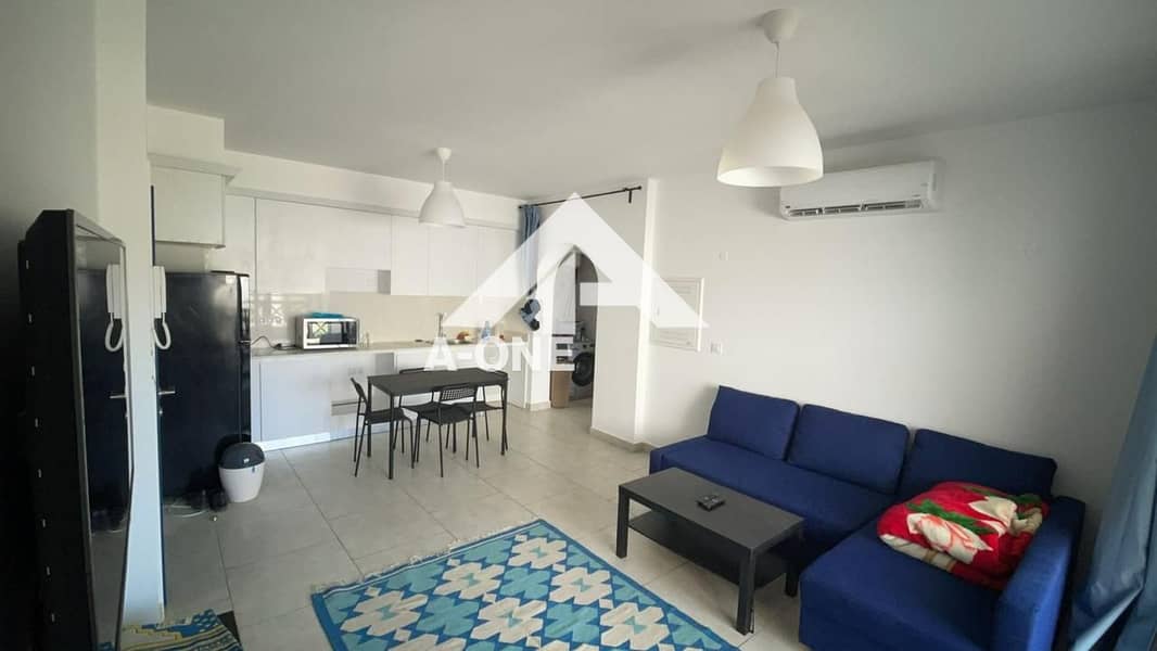 3 b0977830-6edf-437d-9a50-591580eb9e6e. jpg