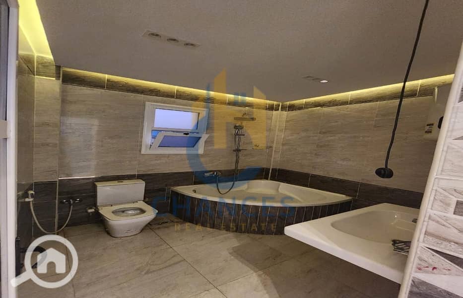 12 WhatsApp-Image-2025-12-22-at-2.53. 47-PM. jpg