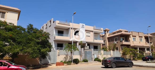 فلیٹ 3 غرف نوم للبيع في الشيخ زايد، الجيزة - IMG-20250824-WA0043. jpg فلیٹ 3 غرف نوم للبيع في الشيخ زايد، الجيزة - IMG-20250824-WA0043. jpg