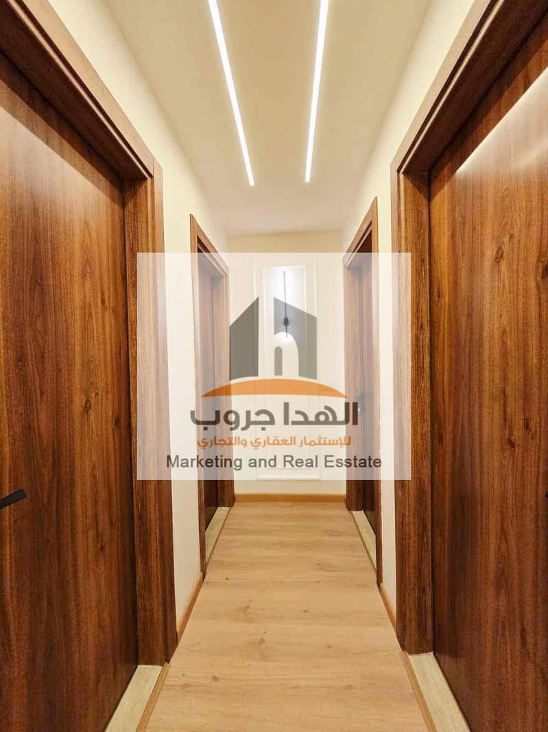 3 31b57809-e9d0-4041-9bb9-1ebd35cdf2e3. jpg